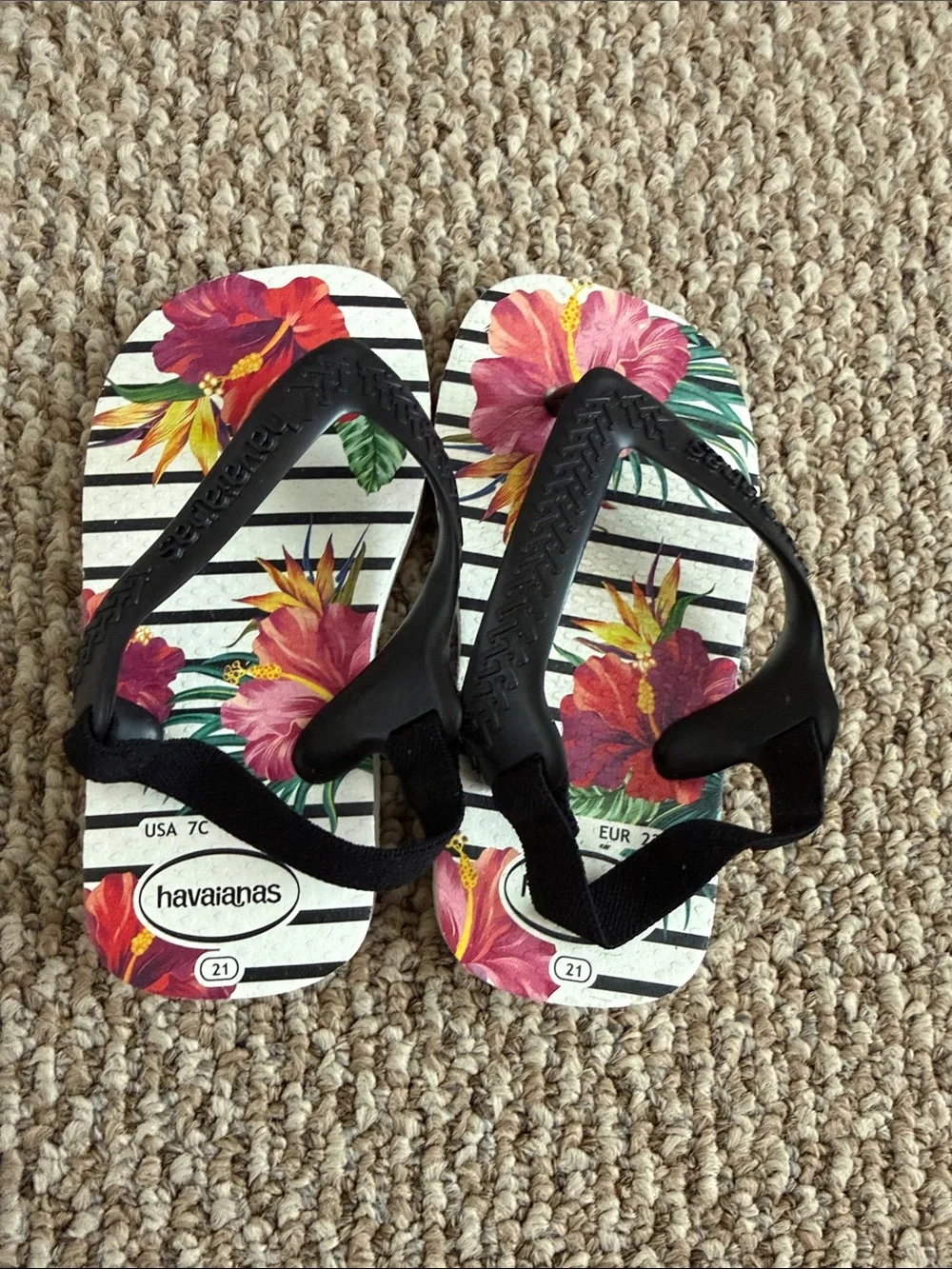Havaianas Toddler Girl Floral Black Strap Sandals Size 7C